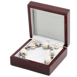 Universaletui 95x95x44 mm 